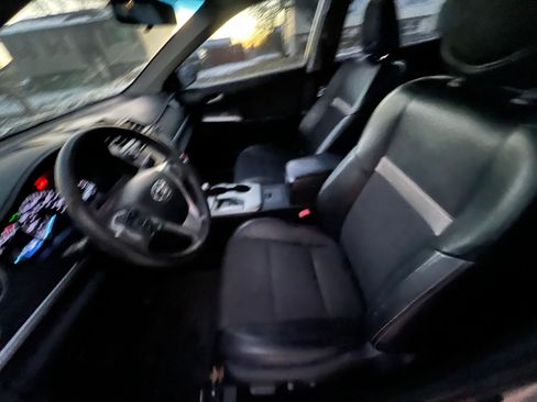 Used 2012 Toyota Camry SE image 9