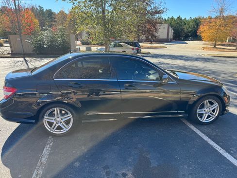 Used 2011 Mercedes-Benz C 300 Sedan image 5