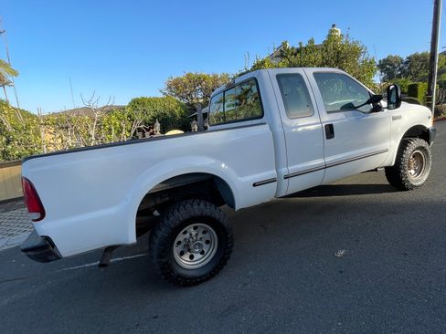 Used 1999 Ford F250 4x4 SuperCab Super Duty image 6