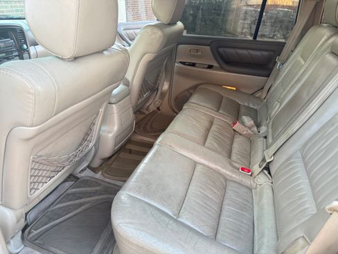 Used 2001 Toyota Land Cruiser image 4