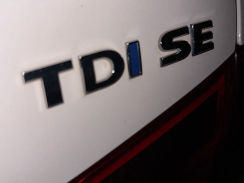 Used 2014 Volkswagen Passat TDI SE FWD image 27