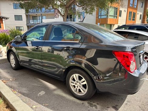 Used 2013 Chevrolet Sonic LT image 5