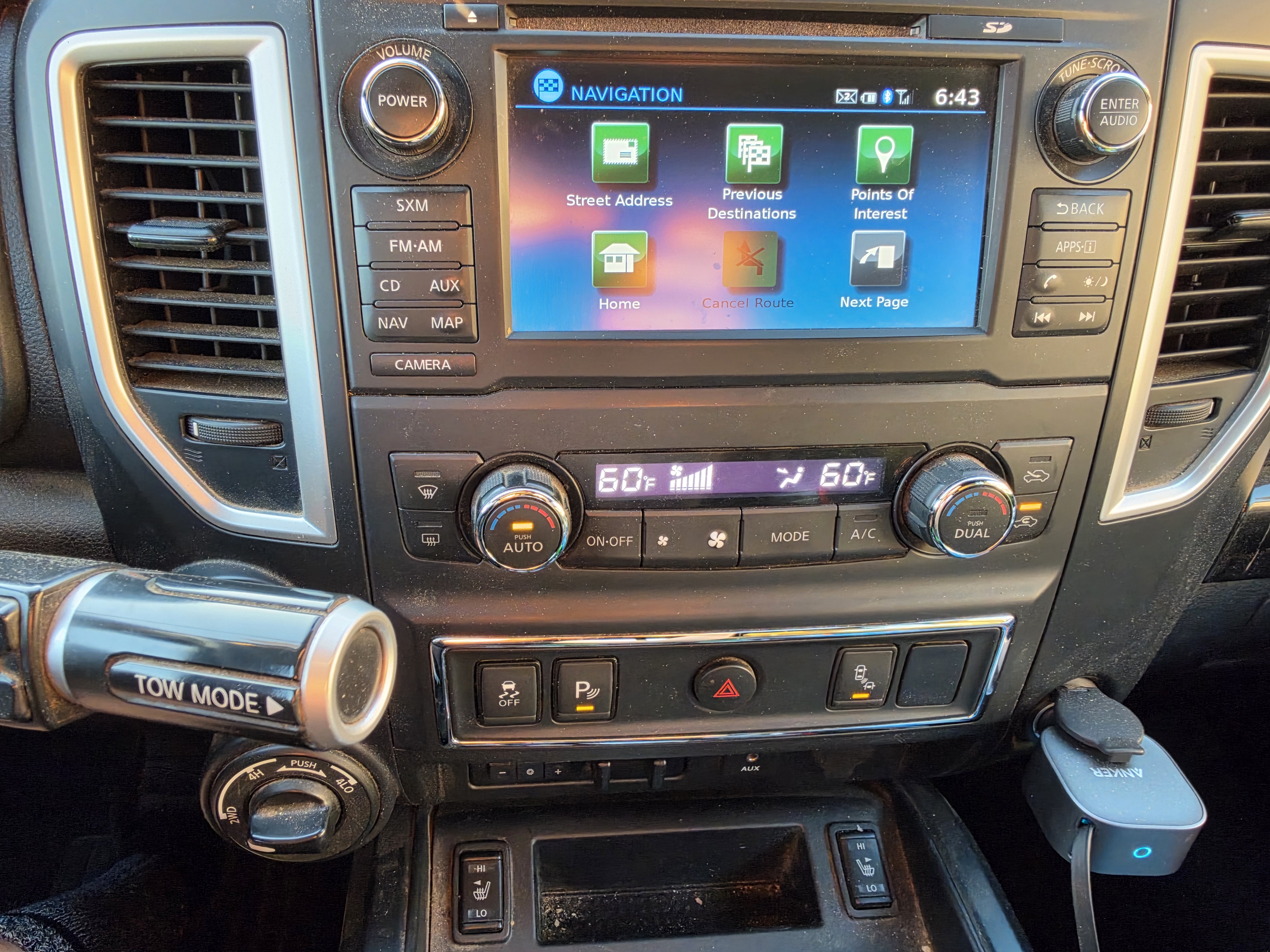 Used 2018 Nissan Titan SV w/ SV Convenience Package AWD/4WD image 15