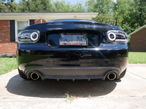 Used 2014 MAZDA MX-5 Miata Club RWD image 23