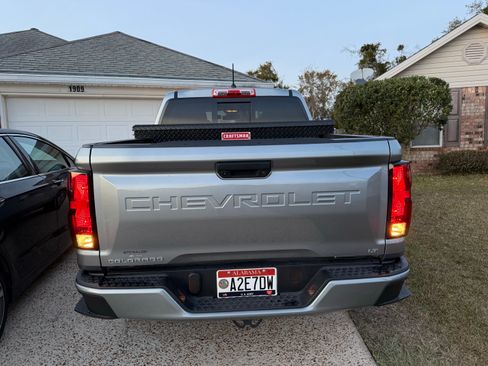 Used 2024 Chevrolet Colorado LT w/ LT Convenience Package image 16