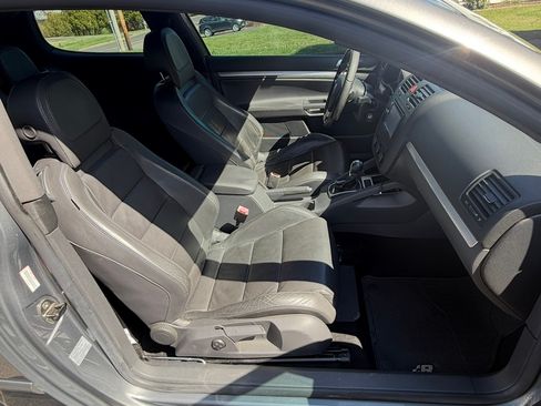 Used 2008 Volkswagen R32 image 5