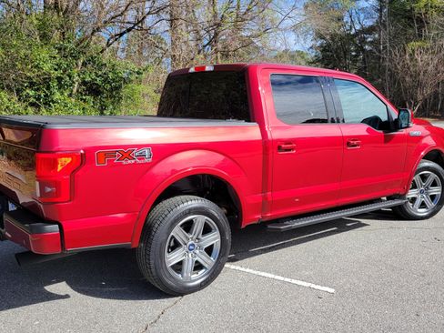 Used 2018 Ford F150 Lariat w/ Equipment Group 502A Luxury image 5