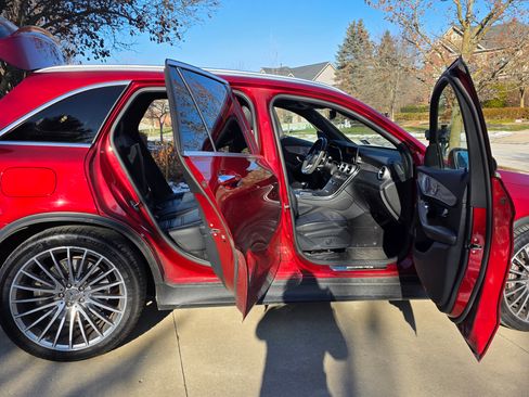 Used 2020 Mercedes-Benz GLC 63 AMG 4MATIC image 12