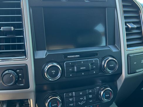 Used 2019 Ford F250 Lariat w/ Lariat Ultimate Package AWD/4WD image 18