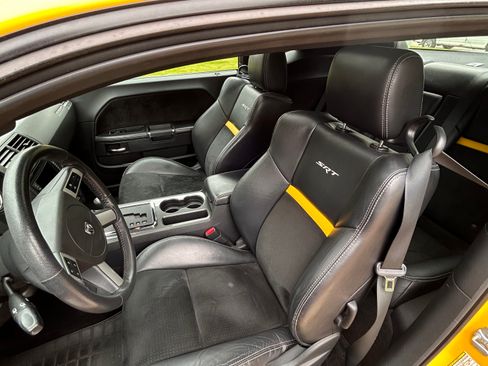Used 2010 Dodge Challenger SRT8 w/ SRT Option Group II RWD image 4