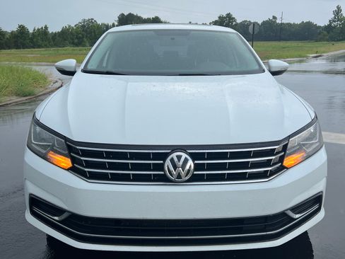 Used 2019 Volkswagen Passat 2.0T Wolfsburg image 2
