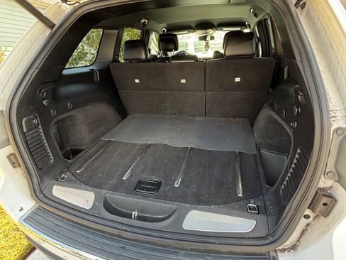 Used 2015 Jeep Grand Cherokee Limited image 9