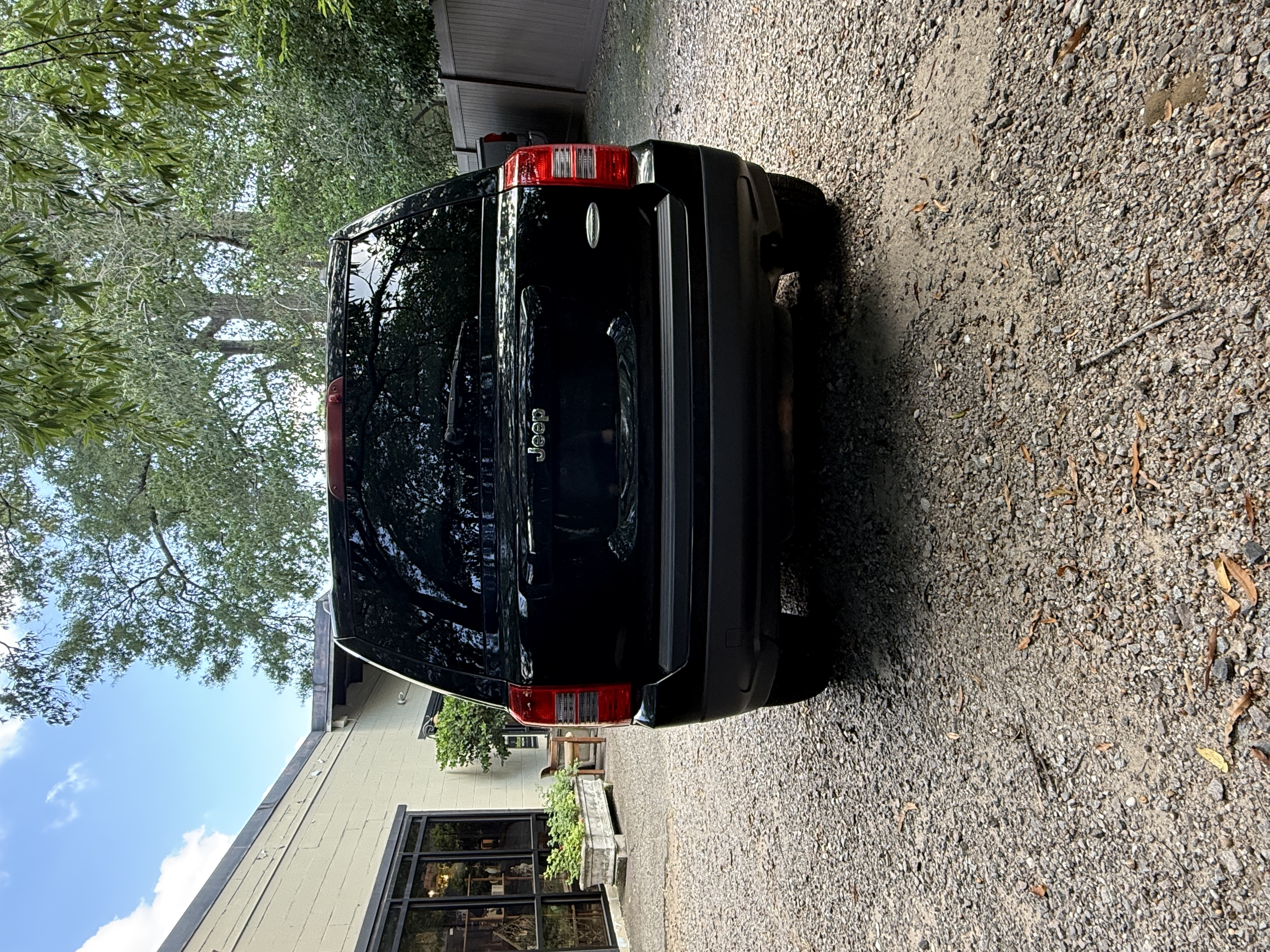 Used 2014 Jeep Patriot Latitude FWD image 4