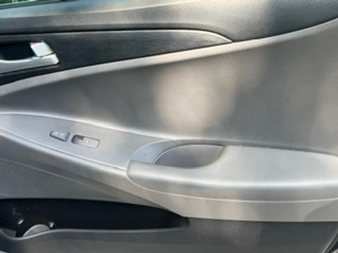 Used 2013 Hyundai Sonata GLS FWD image 15