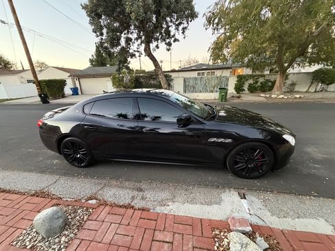 Used 2016 Maserati Quattroporte S RWD image 2