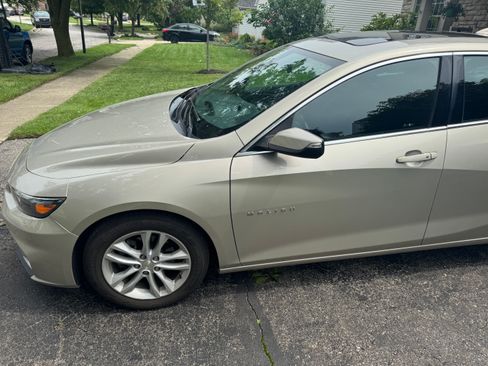 Used 2016 Chevrolet Malibu LT FWD image 9