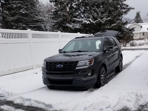 Used 2016 Ford Explorer Sport w/ Equipment Group 401A image 1