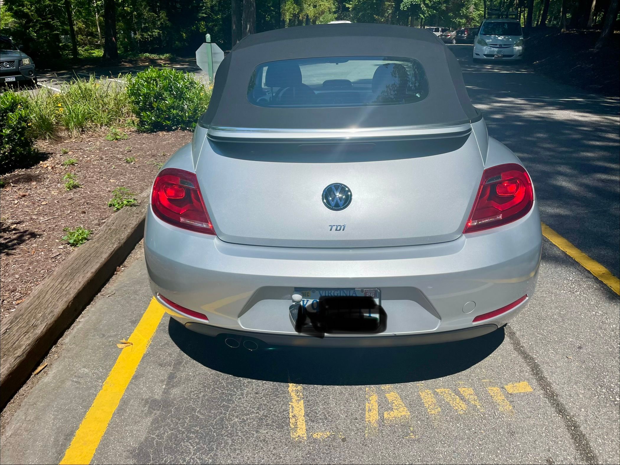 Used 2013 Volkswagen Beetle TDI FWD image 6