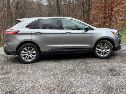 Used 2022 Ford Edge Titanium
