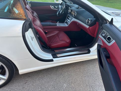 Used 2013 Mercedes-Benz SL 550 image 6