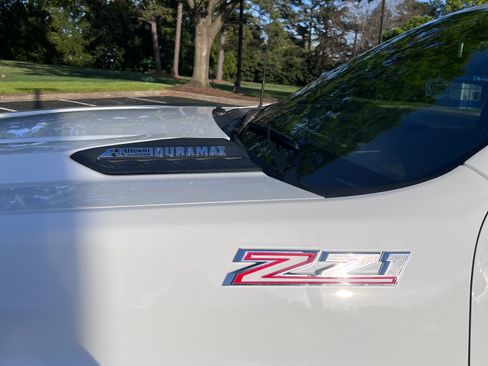 Used 2022 Chevrolet Silverado 2500 LTZ w/ LTZ Plus Package image 4