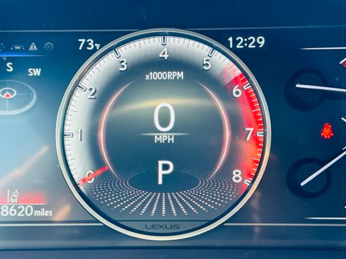Used 2019 Lexus ES 300h w/ Accessory Package 2 FWD image 2