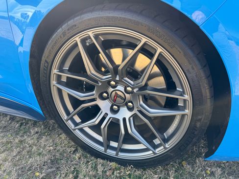 Used 2025 Chevrolet Corvette Z06 image 11