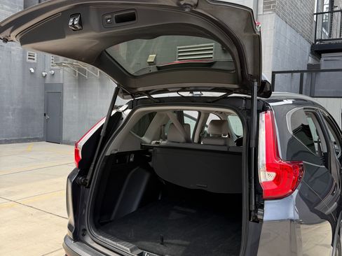 Used 2019 Honda CR-V Touring image 14