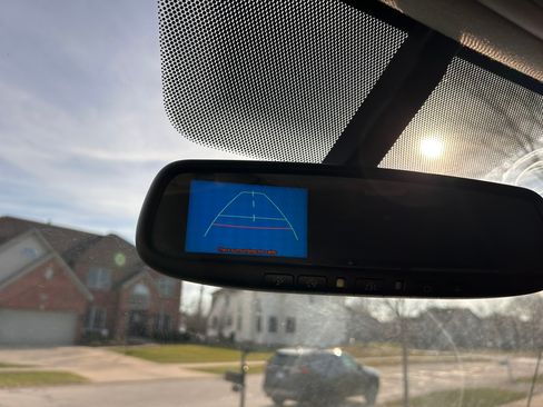 Used 2013 Toyota Tundra SR5 w/ SR5 Pkg image 15