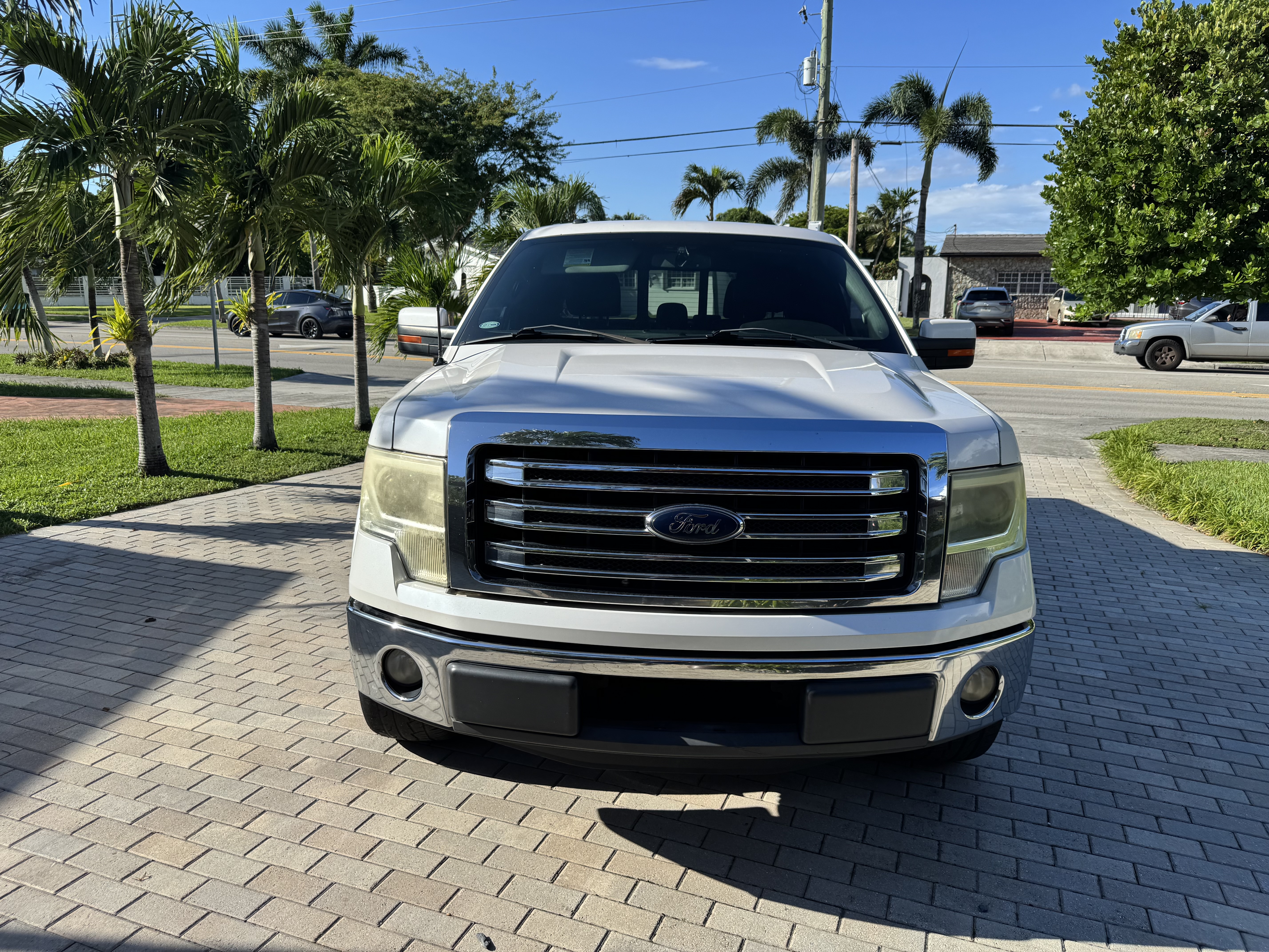 Used 2013 Ford F150 Lariat w/ Luxury Equipment Group RWD image 2