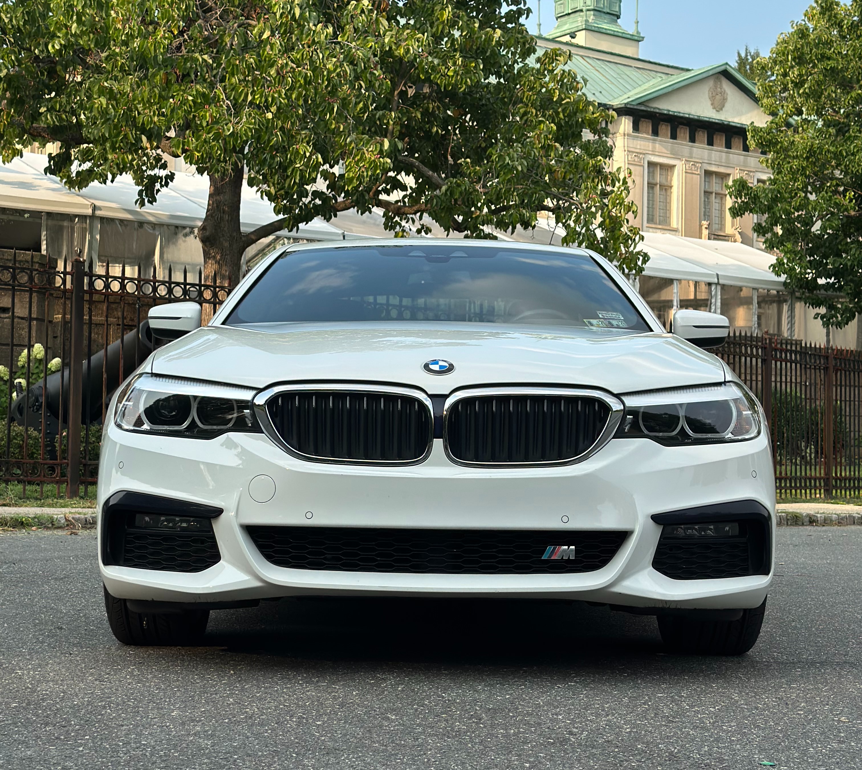 Used 2019 BMW 530i xDrive AWD/4WD image 6