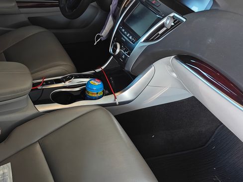 Used 2015 Acura TLX V6 image 12