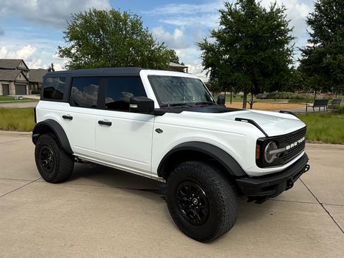 Used 2022 Ford Bronco Wildtrak AWD/4WD image 1