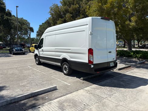 Used 2023 Ford Transit 250 148 High Roof Extended w/ Load Area Protection Package RWD image 32