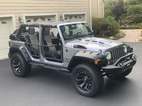 Used 2016 Jeep Wrangler Unlimited Sport w/ Quick Order Package 24S image 9