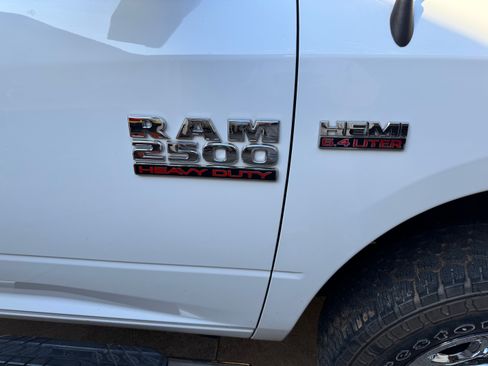 Used 2018 RAM 2500 Tradesman w/ Chrome Appearance Group image 6