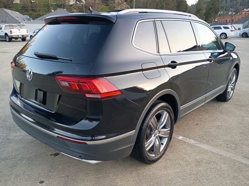 Used 2020 Volkswagen Tiguan SEL image 4