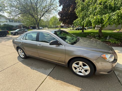 Used 2012 Chevrolet Malibu LS w/ LS Uplevel Package FWD image 1
