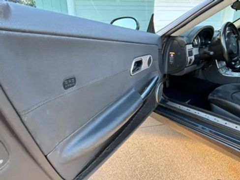 Used 2005 Chrysler Crossfire SRT-6 RWD image 8