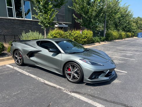 Used 2022 Chevrolet Corvette Stingray Preferred Cpe w/ Z51 Performance Package image 2