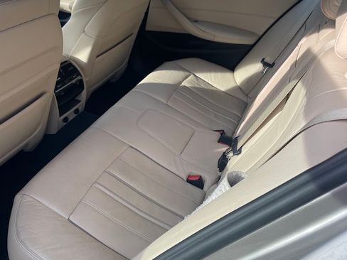 Used 2017 BMW 540i xDrive AWD/4WD image 9