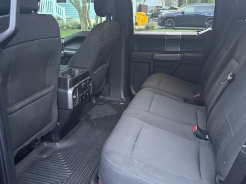 Used 2019 Ford F150 XLT w/ Equipment Group 302A Luxury AWD/4WD image 11