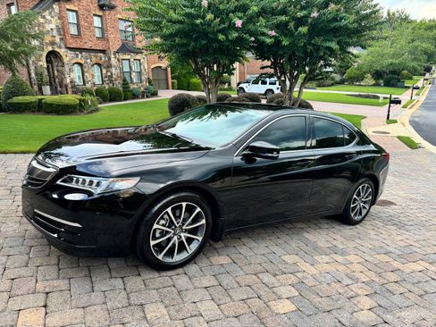 Used 2017 Acura TLX V6 w/ Technology Package FWD image 6