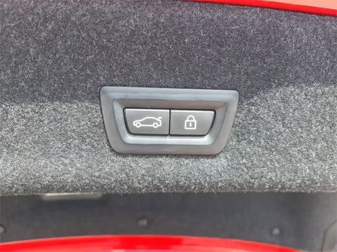 Used 2023 BMW M3 Competition w/ M Carbon Exterior Package AWD/4WD image 20