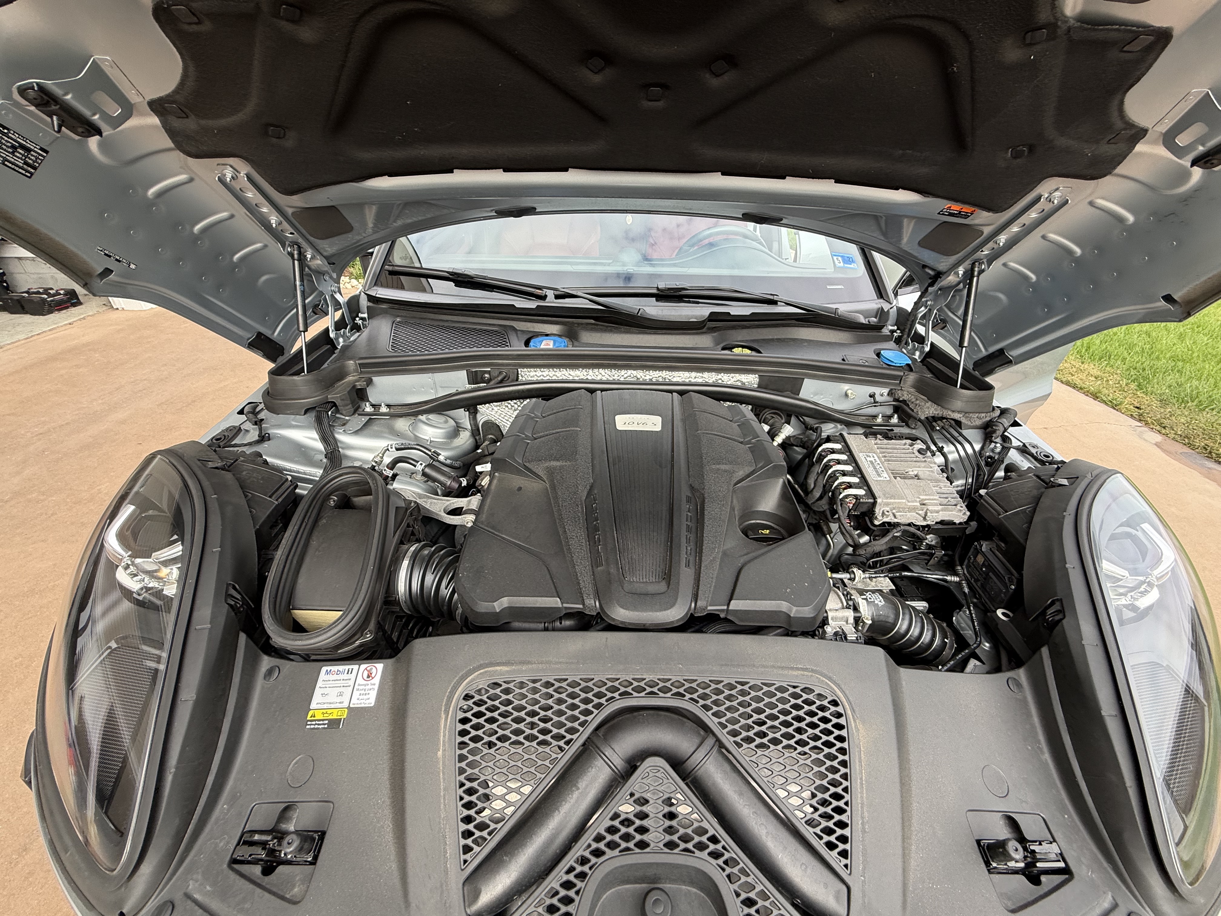 Used 2021 Porsche Macan S AWD/4WD image 13
