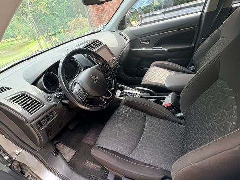 Used 2021 Mitsubishi Outlander Sport SE FWD image 8