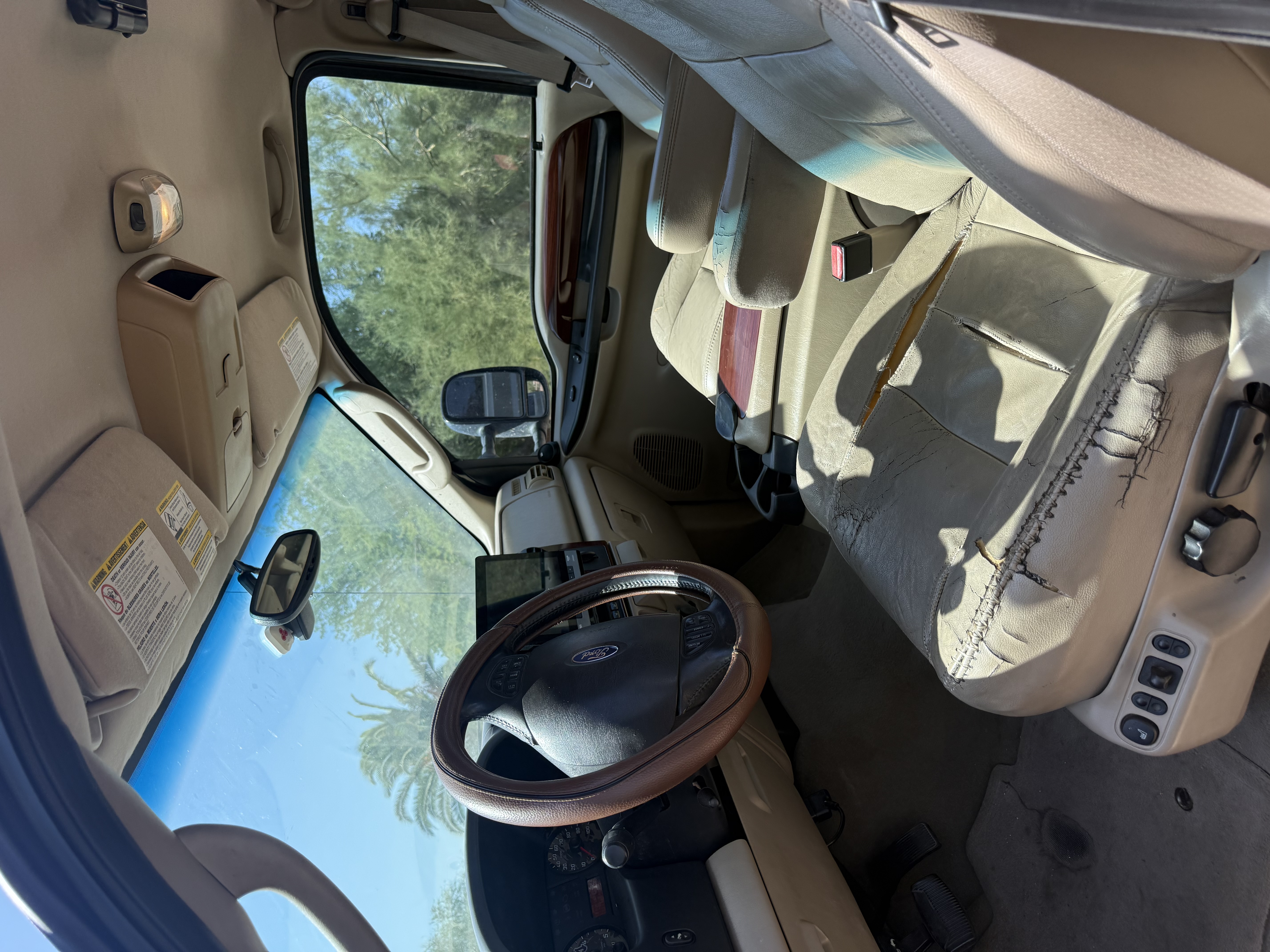 Used 2005 Ford F250 Lariat AWD/4WD image 10