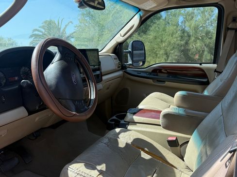 Used 2005 Ford F250 Lariat AWD/4WD image 10