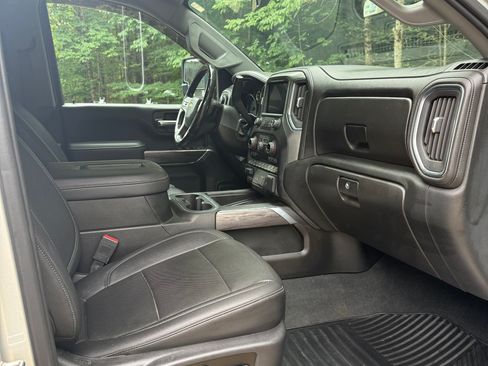 Used 2021 Chevrolet Silverado 2500 LTZ w/ LTZ Convenience Package AWD/4WD image 14