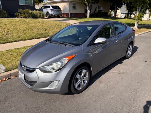 Used 2013 Hyundai Elantra GLS w/ Preferred Pkg FWD image 1